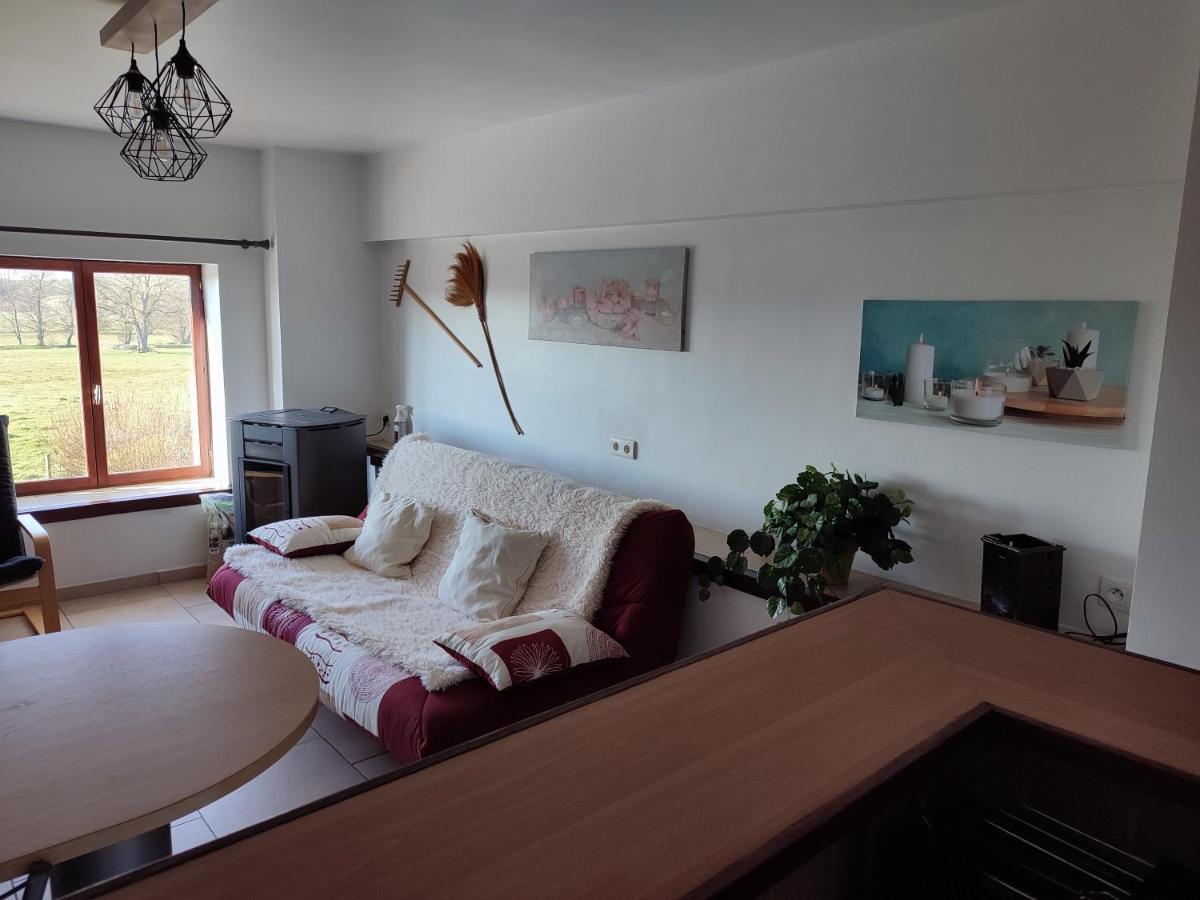 Le Champs Des Lievres Apartman Beaumont Kültér fotó